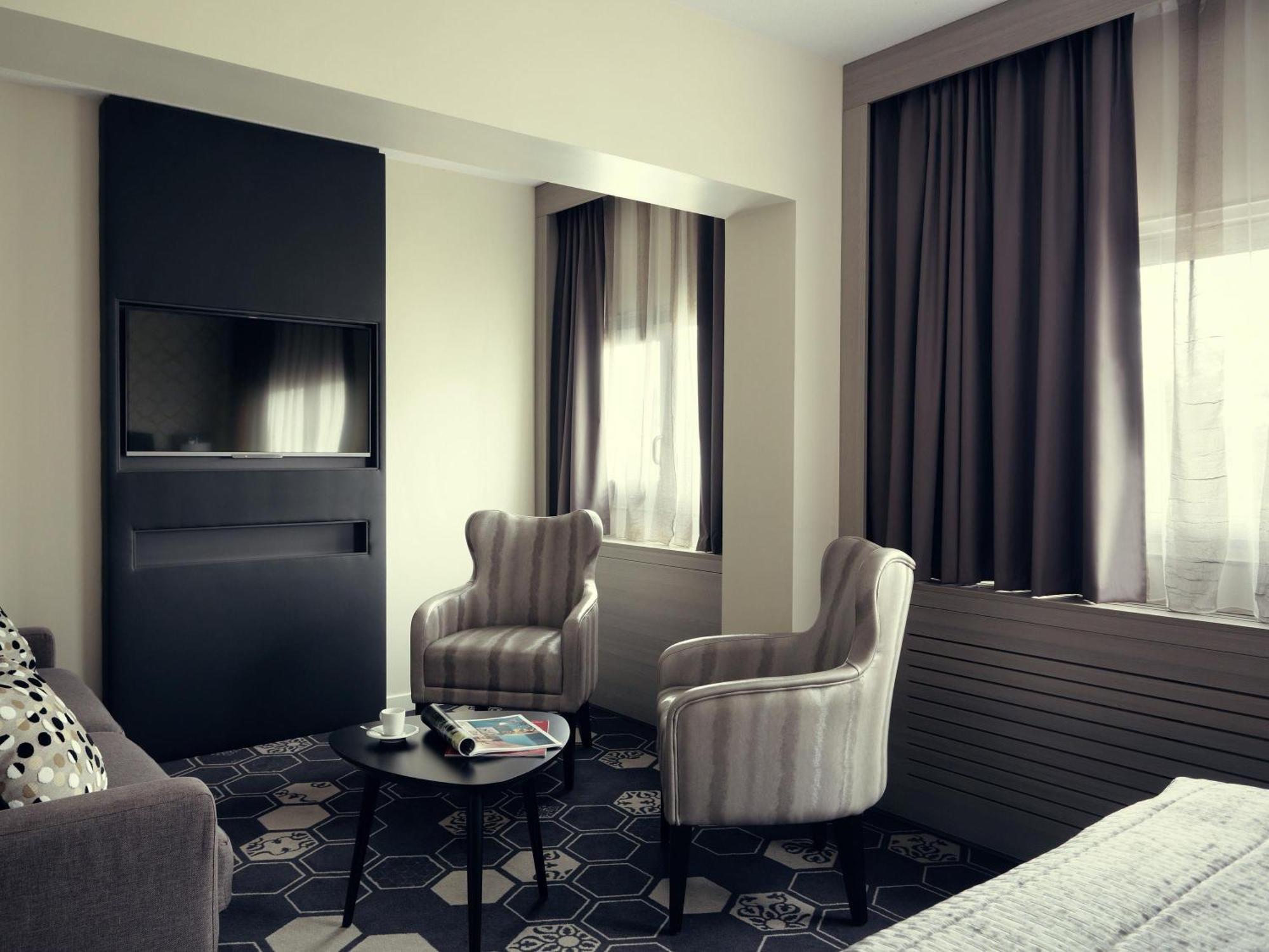 Junior Suite One Double Bed One Sofabed,1704982412:JPEG